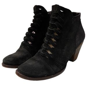Free People Loveland Black Suede Twist Cutout Cage Side Zip Ankle Boots Size